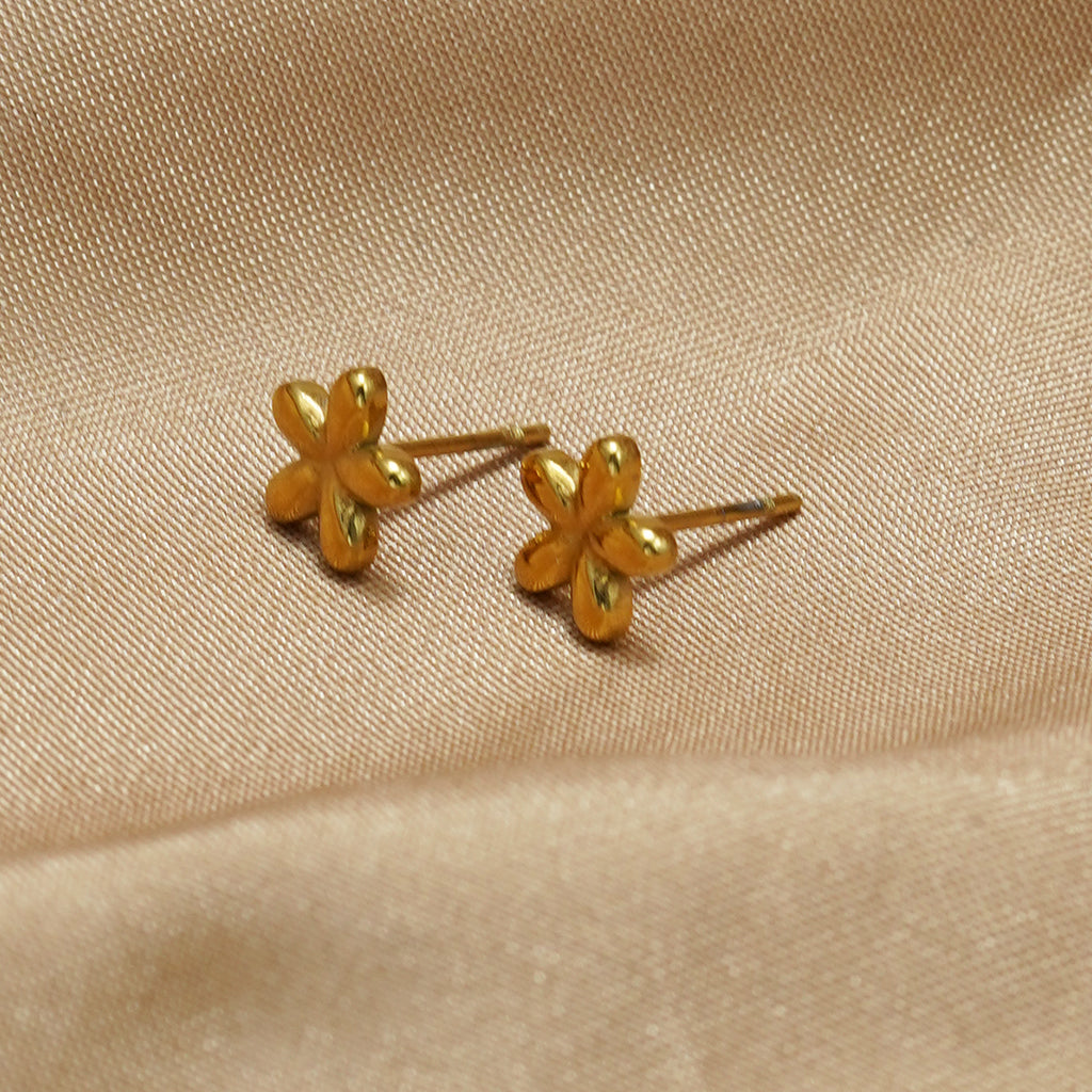 Lxalry 18K Gold Plated Stainless Steel Flower Pendant Necklace And Earrings Set For Women - Cute & Elegant Minimalist Jewelry For Summer, Gifts, Daily Wear, Birthday, And Anniversary - Waterproof & Hy