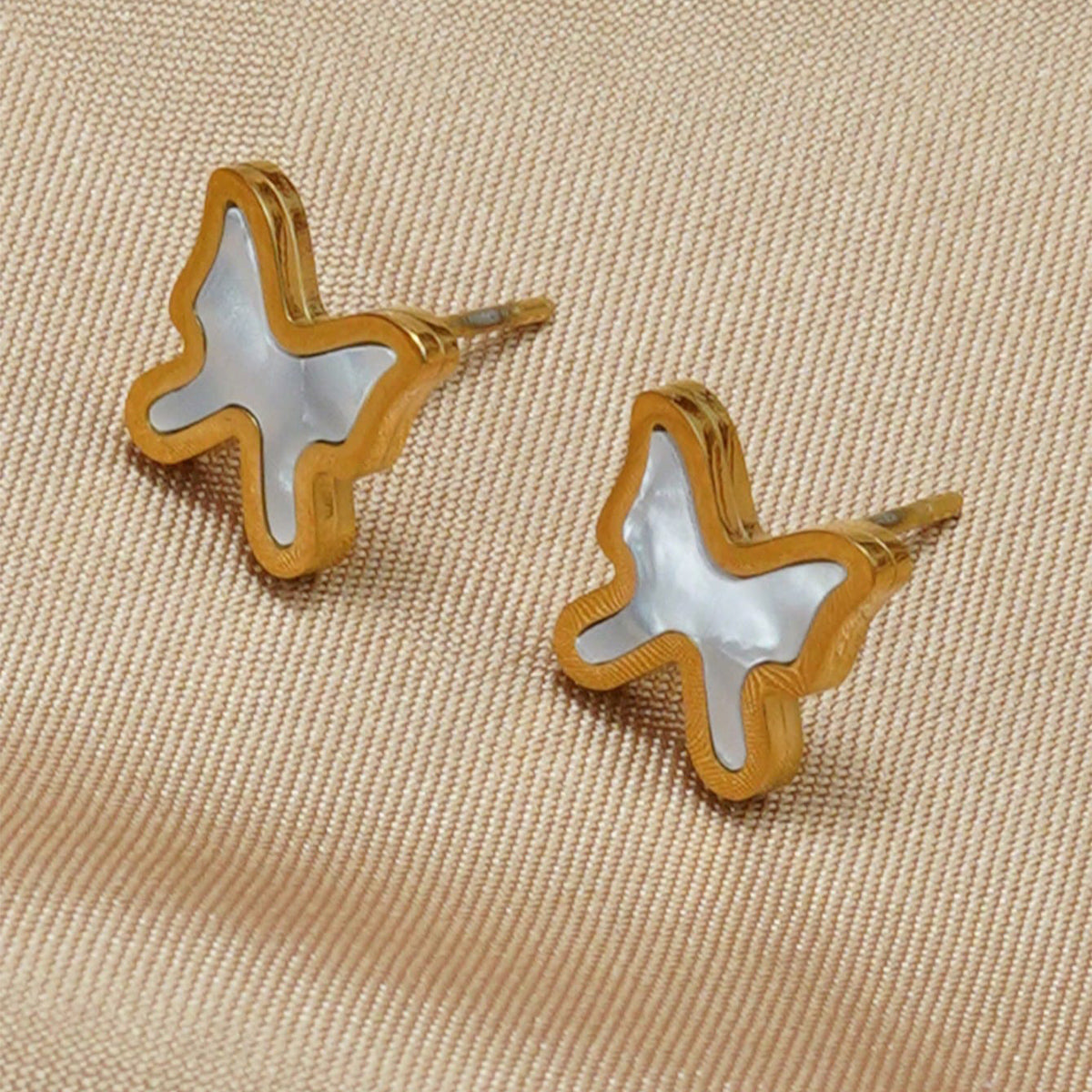 Lxalry 18K Gold Plated Stainless Steel Butterfly & Heart Jewelry Set For Women - Waterproof Hypoallergenic Necklace & Earrings, Elegant Gift For Girlfriend, Birthday, Wedding, Daily Wear